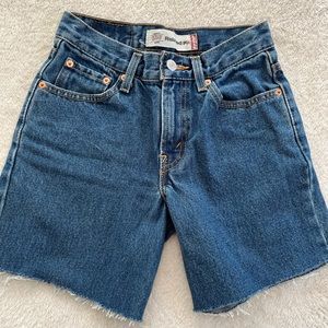Jean shorts levi’s 550